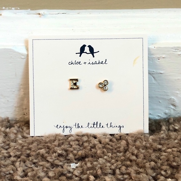 Chloe + Isabel Jewelry - 🔴 NWT Chloe+Isabel Gold & Rhinestone Earrings